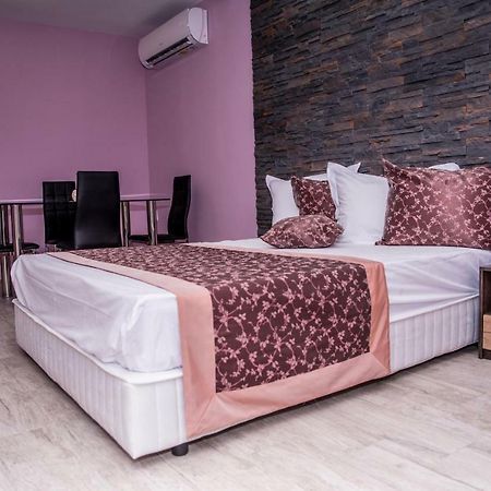 Апартамент България Със Свободна Зона За Паркиране Veliko Tărnovo Exteriör bild